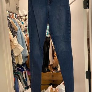 Gap skinny jeans dark wash